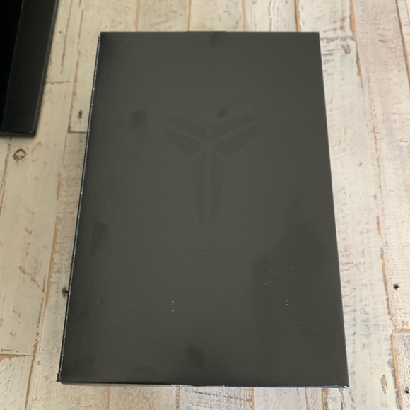 🌼NIKE🌼 Kobe IV PROTRO ‘Wizenard’ - Picture 2 of 14